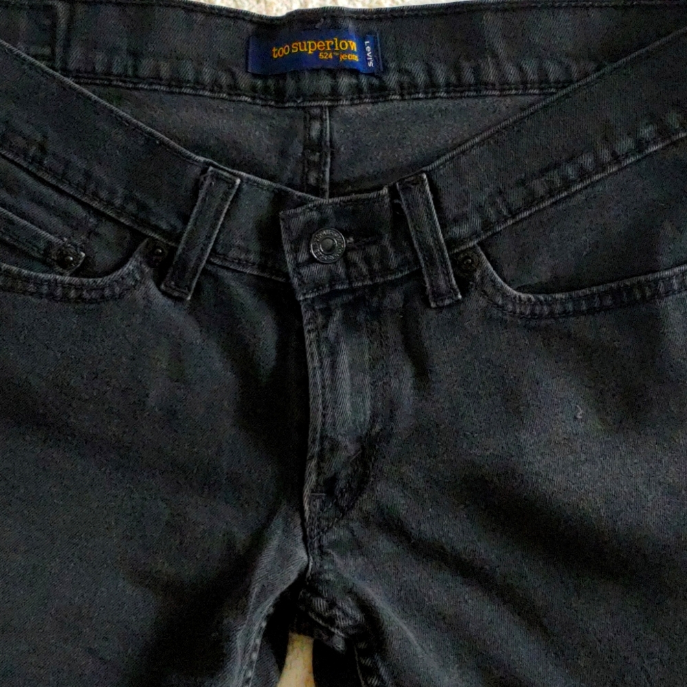 Levi's "Too Low" skinny jeans